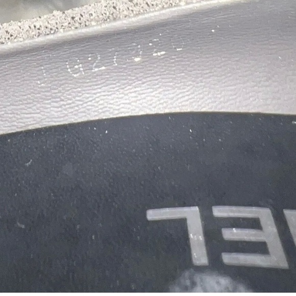 CHANEL Metallic Black Gold Bronze
Black Nubuck Cap Toe Mid Heel Ankle W 39 1/2 - Picture 7 of 8